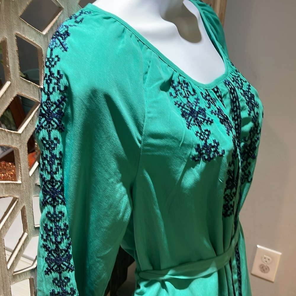 Miami (Francesca's) Shift Dress - Picture 4 of 9